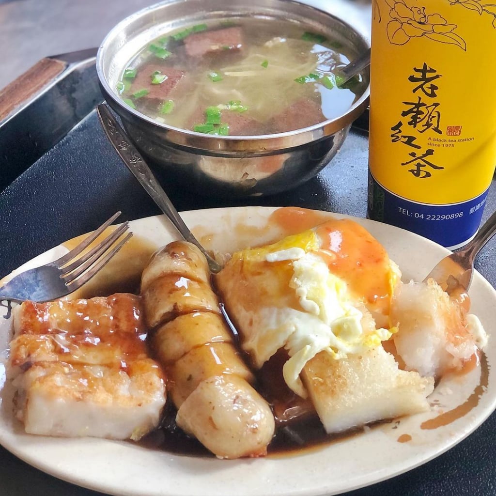 台中王家菜頭粿糯米腸、老賴紅茶