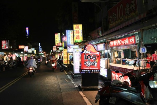 五甲夜市 五甲自強夜市 鳳山自強夜市 高雄夜市 市區景點