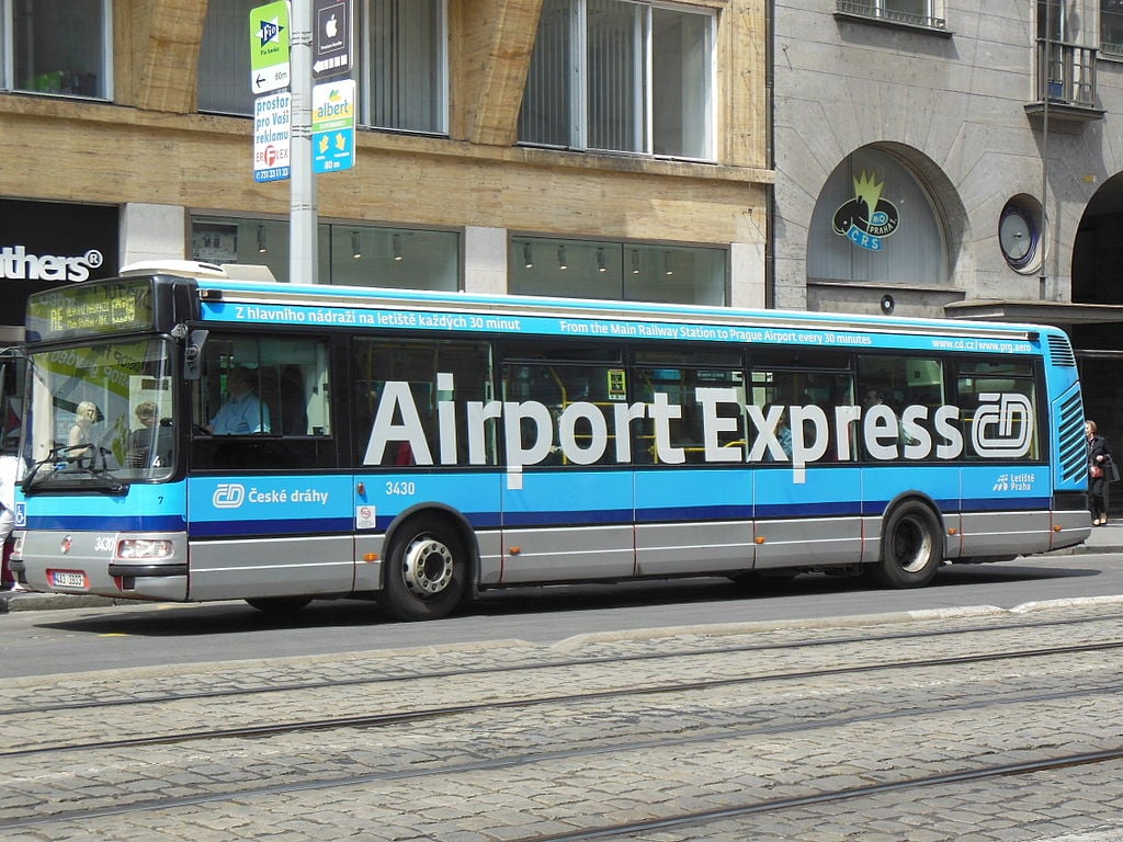 捷克布拉格 機場快線巴士 Airport Express Bus